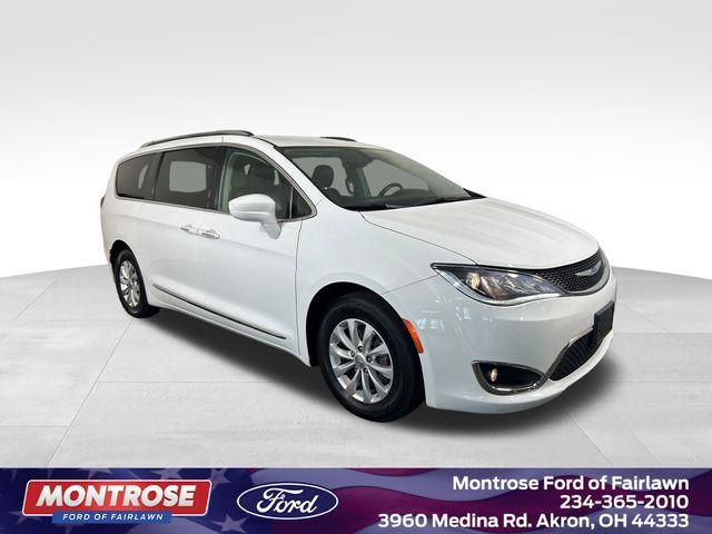 2019 chrysler pacifica touring-l