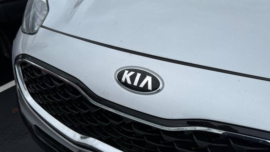 2022 kia sportage lx