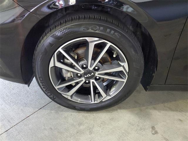 2022 kia forte lxs