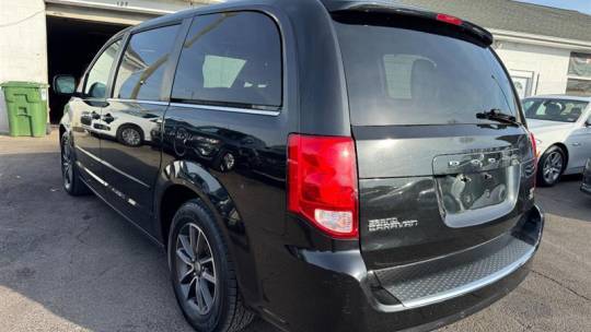 2017 Dodge se