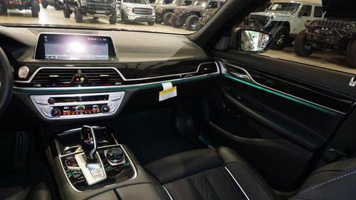 2022 bmw 750 in co bluffs, iowa