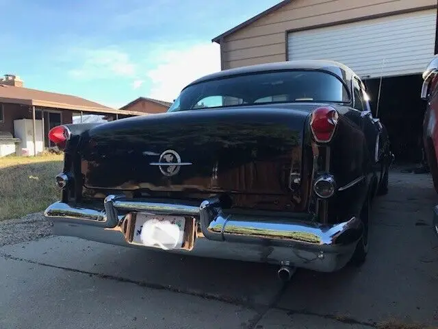 1955 oldsmobile holiday hardtop 88 sedan