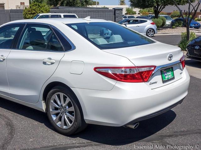 2017 toyota camry xle
