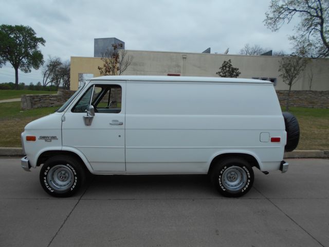 shorty - groovy scooby van - - "4 on the floor" - fuel injection