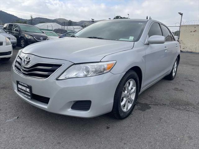 2011 toyota camry le