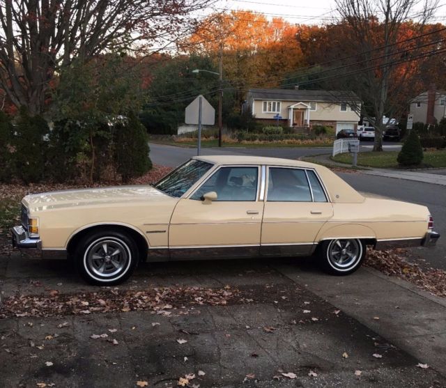 1978 pontiac bonneville 4 door 72,000 miles
