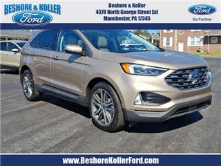 2021 Ford Edge titanium