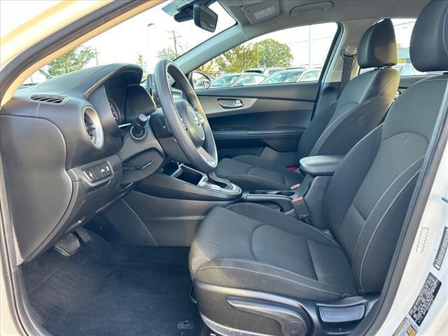 2021 kia forte lxs