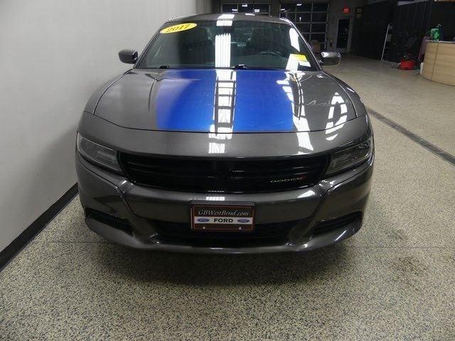 2017 dodge charger sxt in west bend, wisconsin