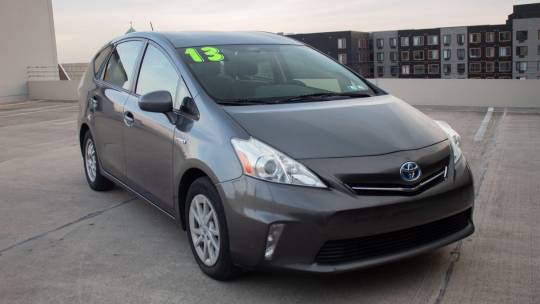 2013 Toyota Prius v (+)