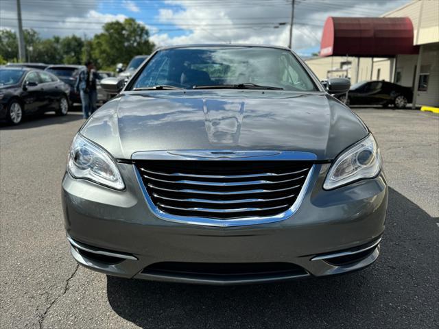 2012 chrysler 200 touring