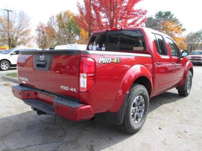 2014 nissan frontier pro-4x 4x4 pro-4x 4dr crew cab 5 ft. sb pickup 6m for sale in fayetteville, arkansas