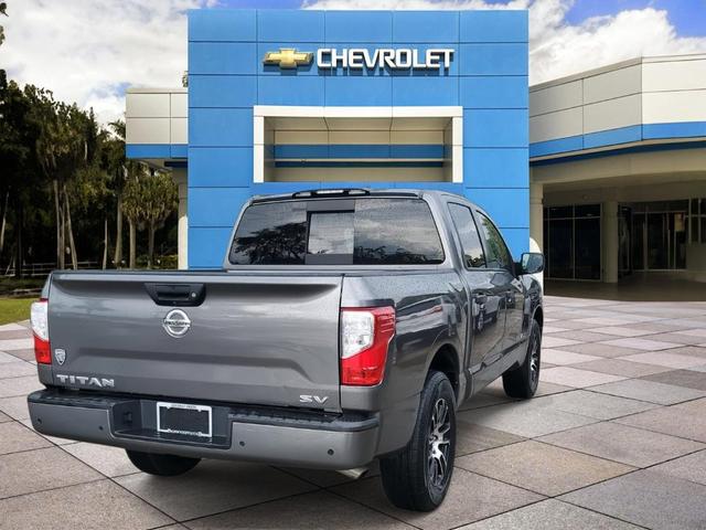 2022 nissan titan sv