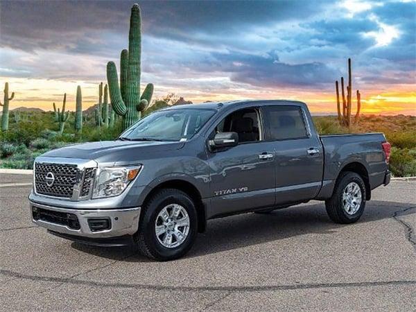 2018 nissan titan in hales corners, wisconsin