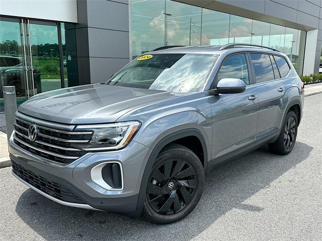 2024 volkswagen atlas 2.0t se w/technology