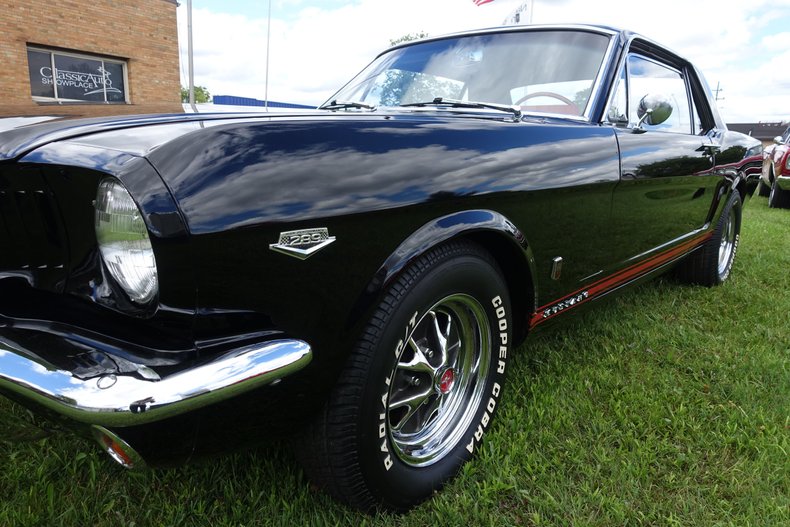 1965 ford mustang