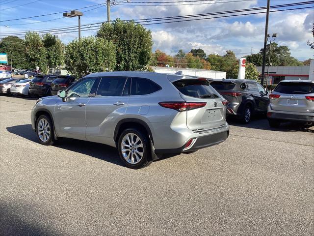 2021 toyota highlander limited