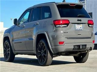 2022 Jeep Grand Cherokee laredo x