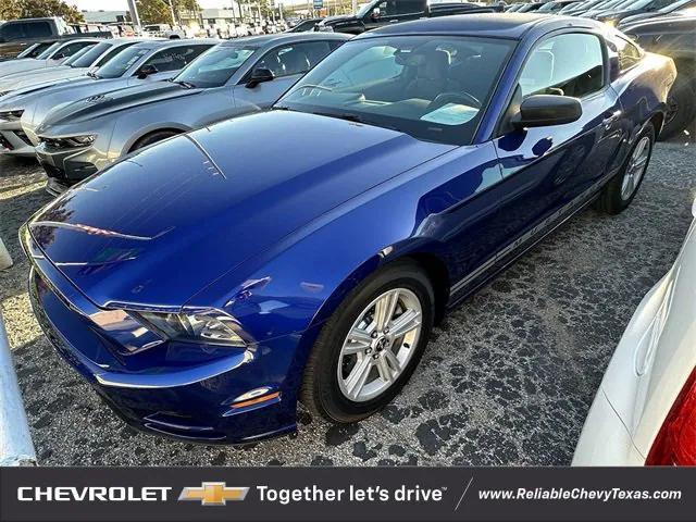 2014 ford mustang v6