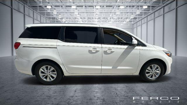 2017 kia sedona lx