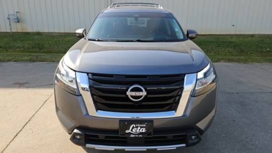 2022 nissan pathfinder platinum