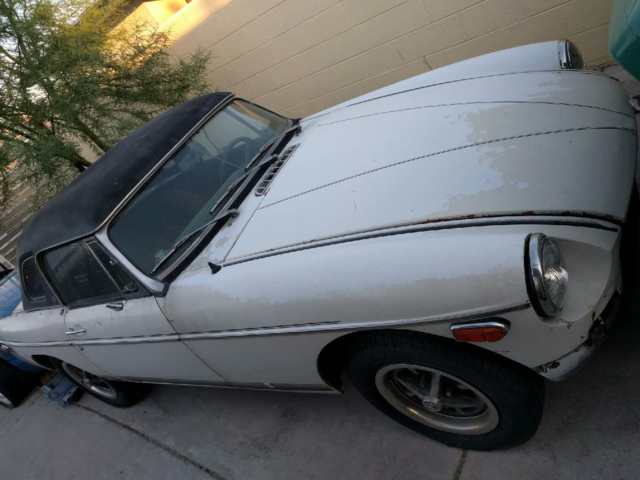 1974 mgb project with hard top and many parts