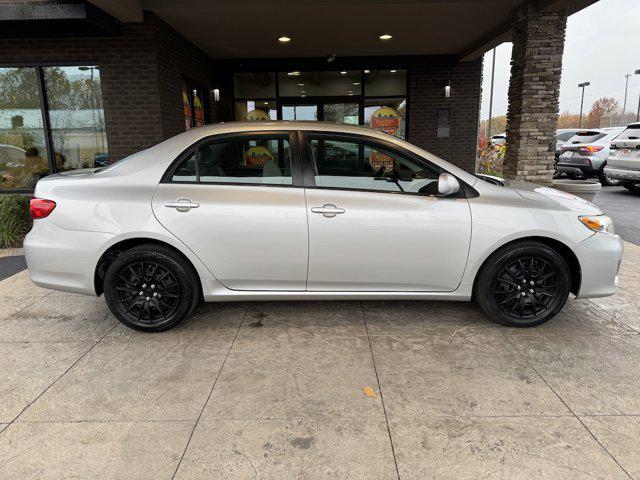 2013 toyota corolla le
