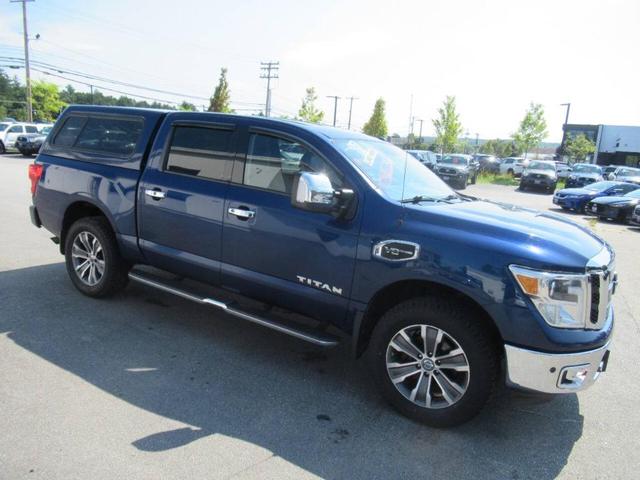 2017 nissan titan sl
