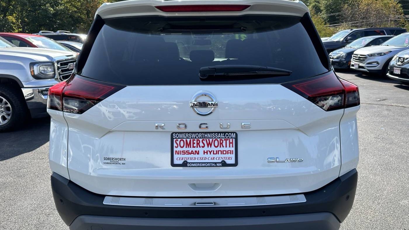 2021 nissan rogue sl