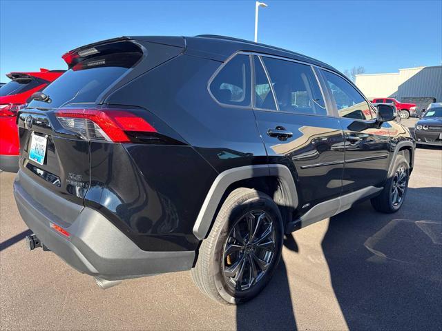 2022 toyota rav4 hybrid xle premium
