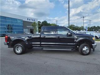2022 Ford F-350 lariat
