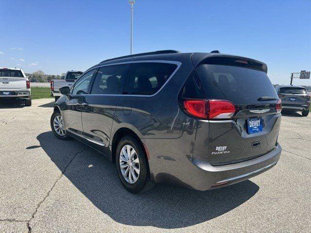 2017 chrysler pacifica touring-l in ankeny, iowa