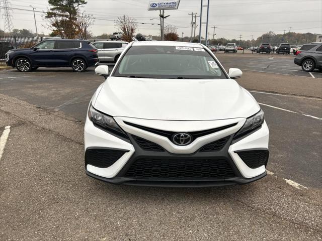 2023 toyota camry se