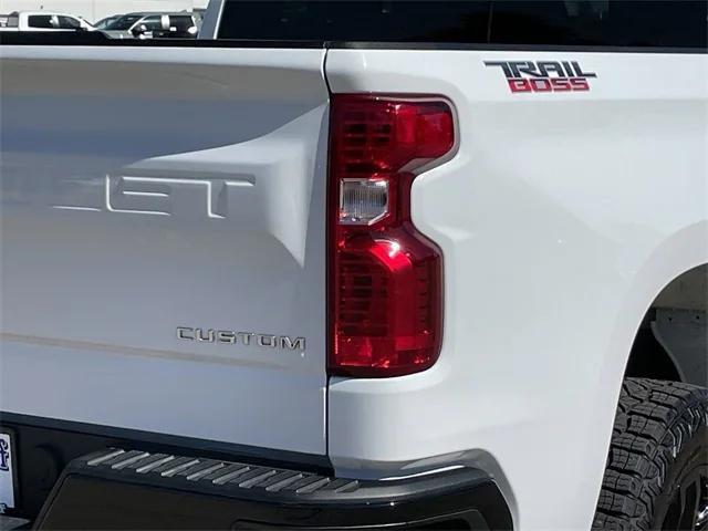 2023 chevrolet silverado 1500 custom trail boss