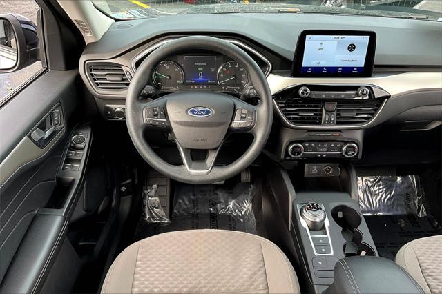 2021 ford escape se