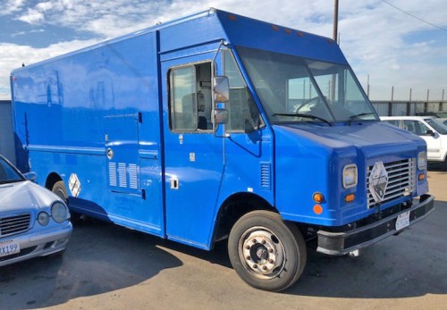 2006 isuzu pick up utilimaster in california by owner