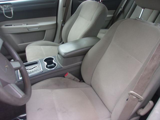 2008 chrysler 300 lx