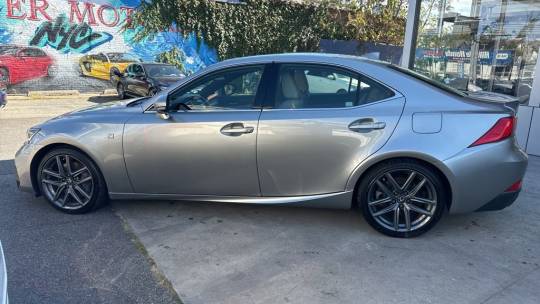 2019 Lexus IS