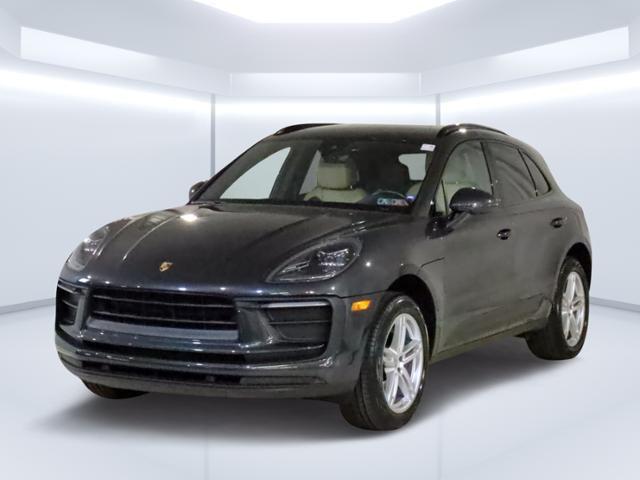 2022 porsche macan base