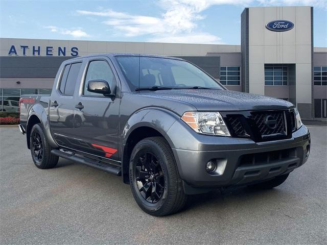 2021 nissan frontier sv