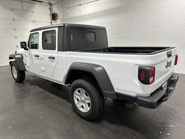 2023 jeep gladiator sport