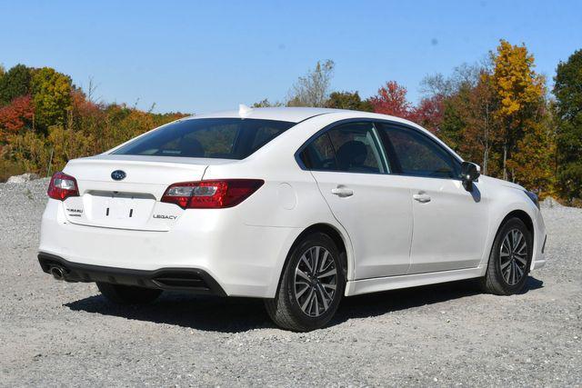 2018 subaru legacy premium