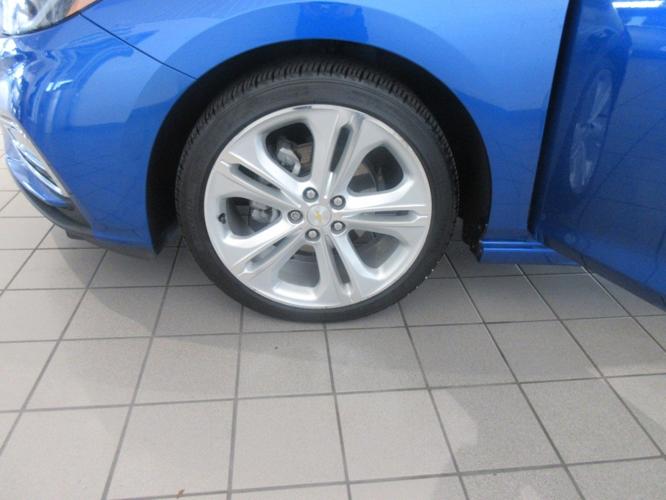 used 2017 chevrolet cruze premier sedan green bay, wi 54303 for sale in green bay, wisconsin