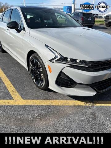 2022 kia k5 gt-line