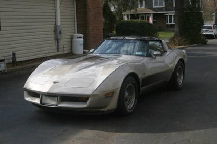 1982 corvette collectors edition 8k miles in saint james, ny