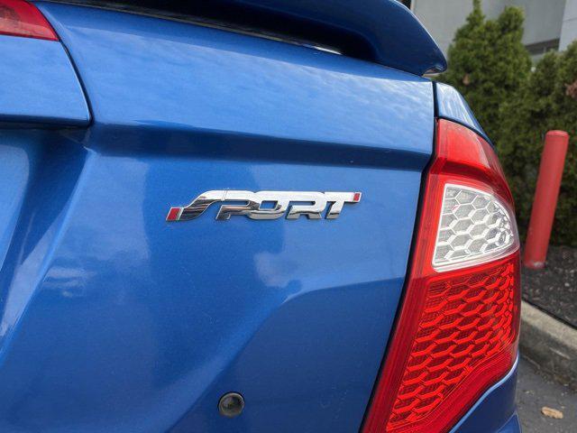2011 ford fusion sport