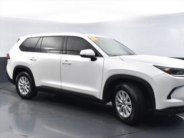 2024 toyota grand highlander xle in everett, washington