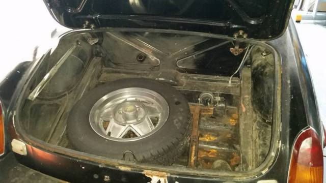 1980 mgb limited edition roadster (black) for restoration or parts in n.carolina