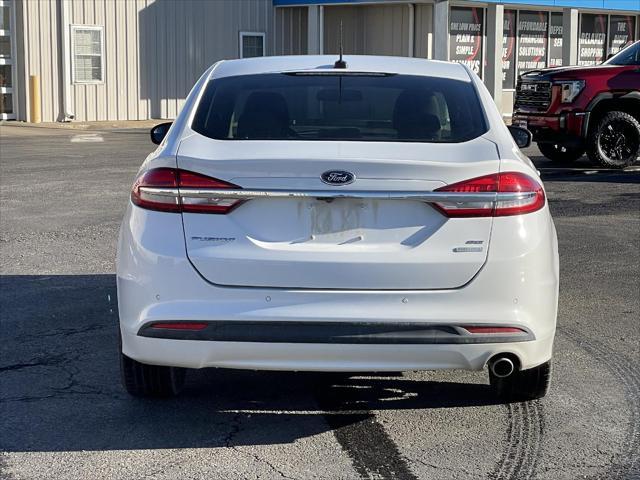 2017 ford fusion se