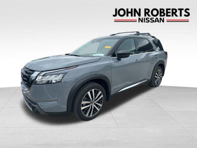 2022 nissan pathfinder platinum